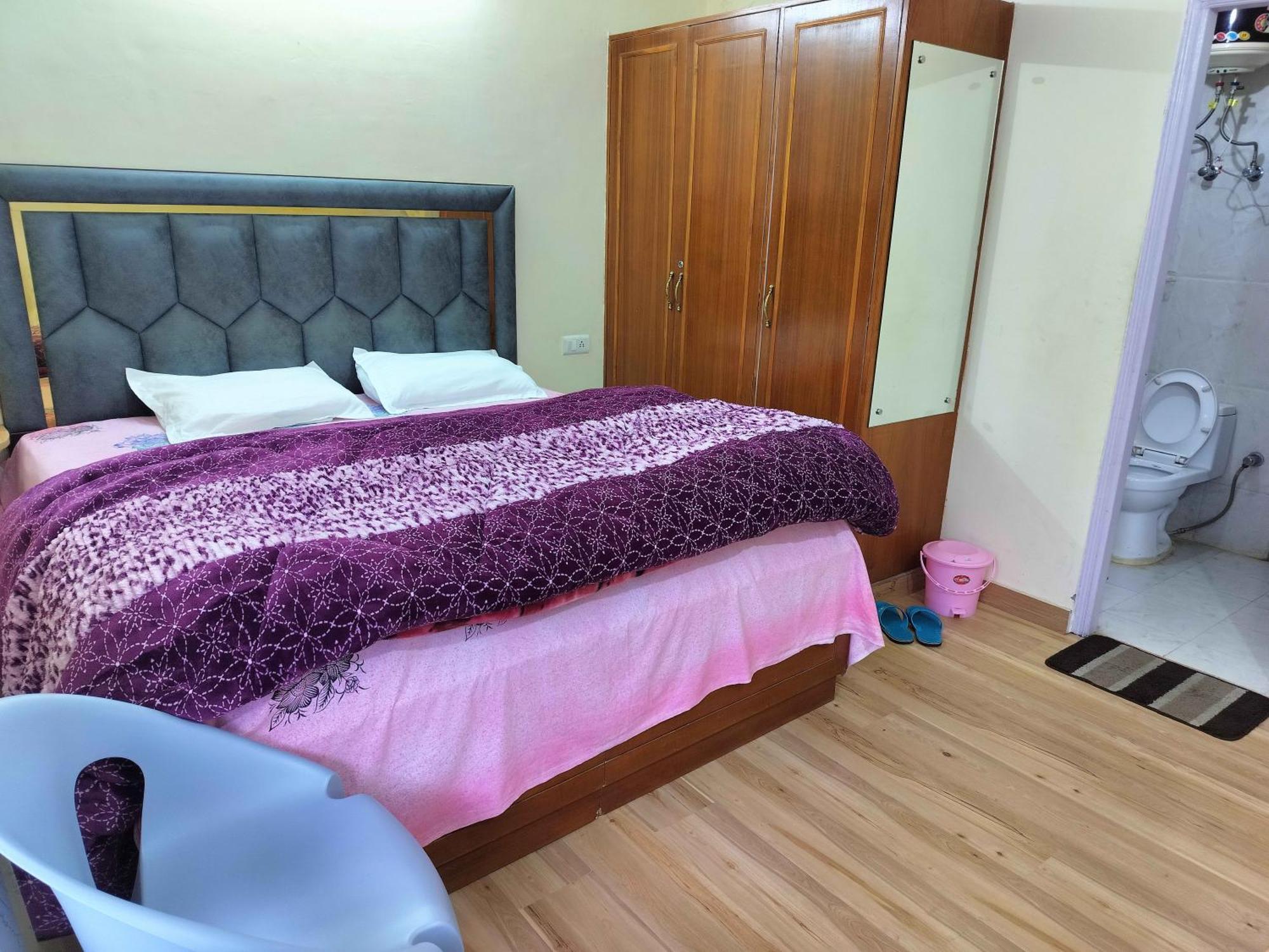 Shimla Vibes B & B Free Pick And Drop From Isbt Shimla Buitenkant foto